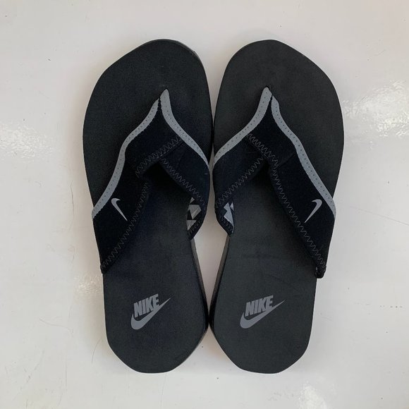 nike celso plus flip flops